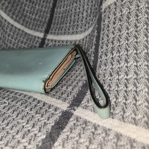 Neda Wallet Wellesley Zip Carryall Wallet - Picture 7 of 8